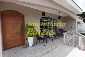 CASA À VENDA | BAIRRO NOBRE – AMPARO/SP