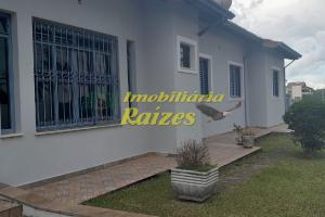 Casa à venda em bairro nobre