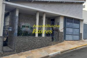 Casa com excelente aproveitamento de espaço – dois pavimentos