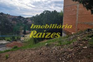  Terreno com excelente localização