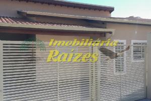 Casa com 03 Dormitórios 